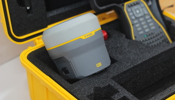 Trimble R12